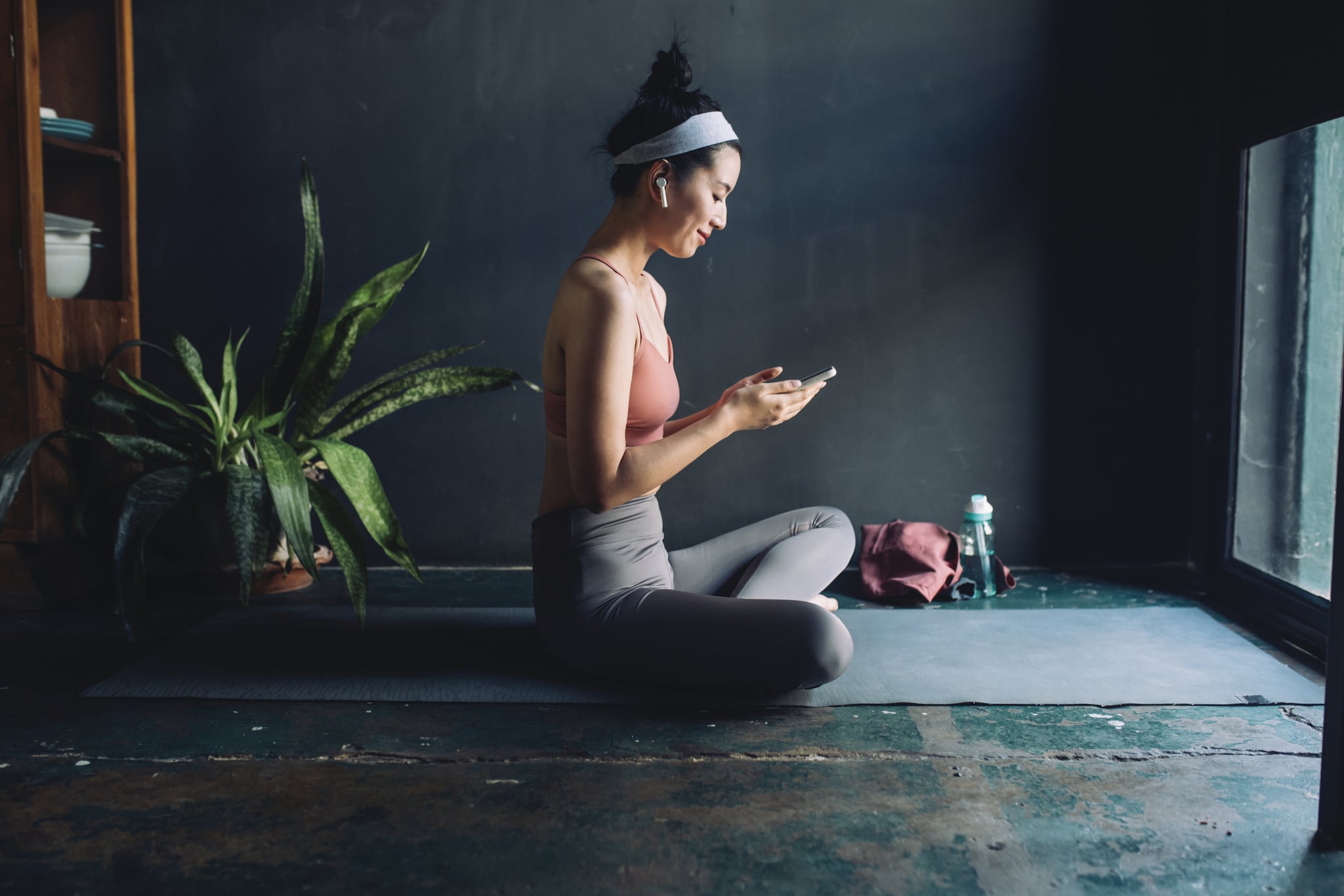 Perfect Your Pilates Form With This 15-Minute Mat Routine